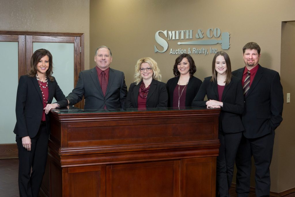 Auctioneers from Smith & Co